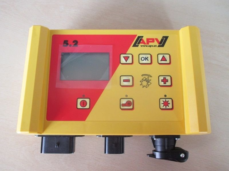 Striegel mit Nachsaateinrichtung Türe ait APV PS 200 M1 pneum. Sägerät, Neumaschine içinde St. Marienkirchen (resim 8)