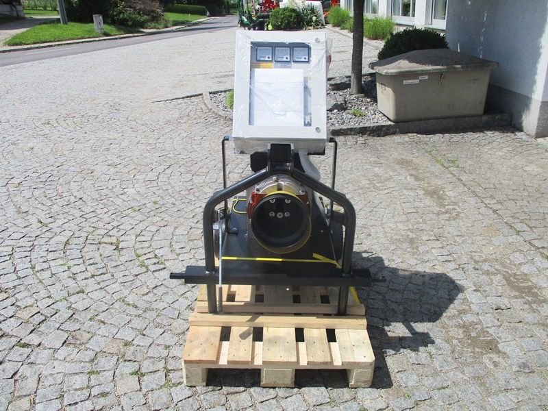 Stromgenerator of the type Sonstige Hartner ZG 300/3-TR Zapfwellengenerator, Neumaschine in St. Marienkirchen (Picture 2)