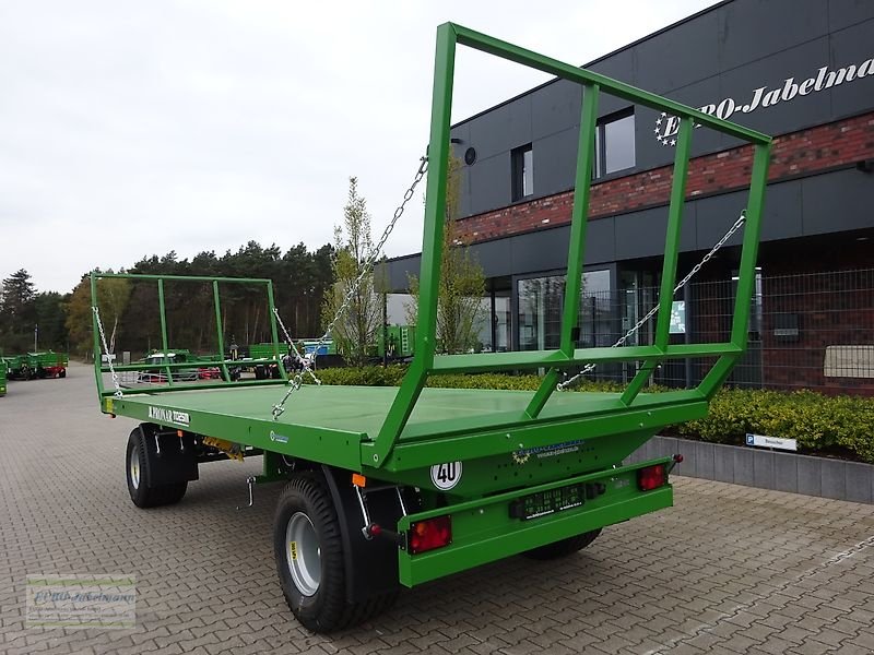 Ballentransportwagen of the type PRONAR 2-achs Anhänger, Ballenwagen, Strohwagen, TO 25 M; 12,0 to, Neumaschine in Itterbeck (Picture 10)