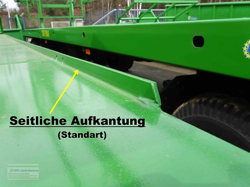 Ballentransportwagen of the type PRONAR 2-achs Anhänger, Ballenwagen, Strohwagen, TO 25 M; 12,0 to, Neumaschine in Itterbeck (Picture 24)