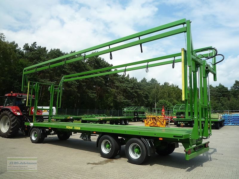 Ballentransportwagen of the type PRONAR 3-achs Ballenwagen, TO 26 M, 18 to, NEU, Neumaschine in Itterbeck (Picture 31)