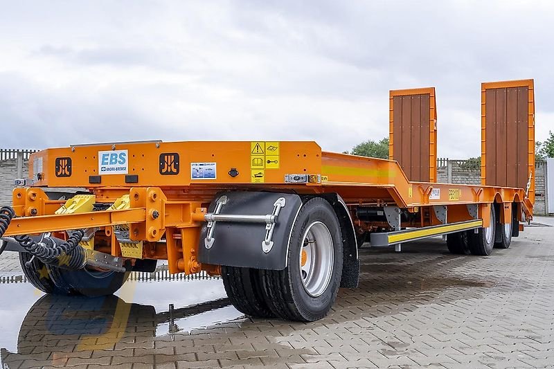 Tieflader van het type PRONAR Tiefladeranhänger PB 3100, 24 to, 100 km/h, Neumaschine in Itterbeck (Foto 5)