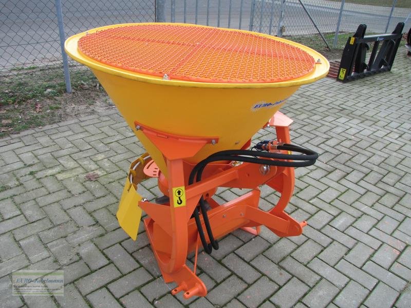 Sandstreuer & Salzstreuer des Typs PRONAR Pronar Salz- Sandstreuer PS 250 / PS 250 M, NEU, Neumaschine in Itterbeck (Bild 16)