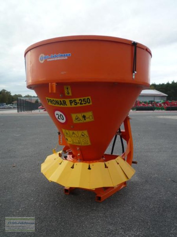 Schneepflug typu PRONAR Pronar Salz- Sandstreuer PS 250 / PS 250 M, NEU, Neumaschine v Itterbeck (Obrázek 5)