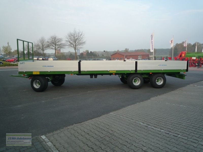 Tieflader des Typs PRONAR 3-achs Plattformwagen mit Alu-Bordwände TO 23, 15 to, NEU, Neumaschine in Itterbeck (Bild 1)