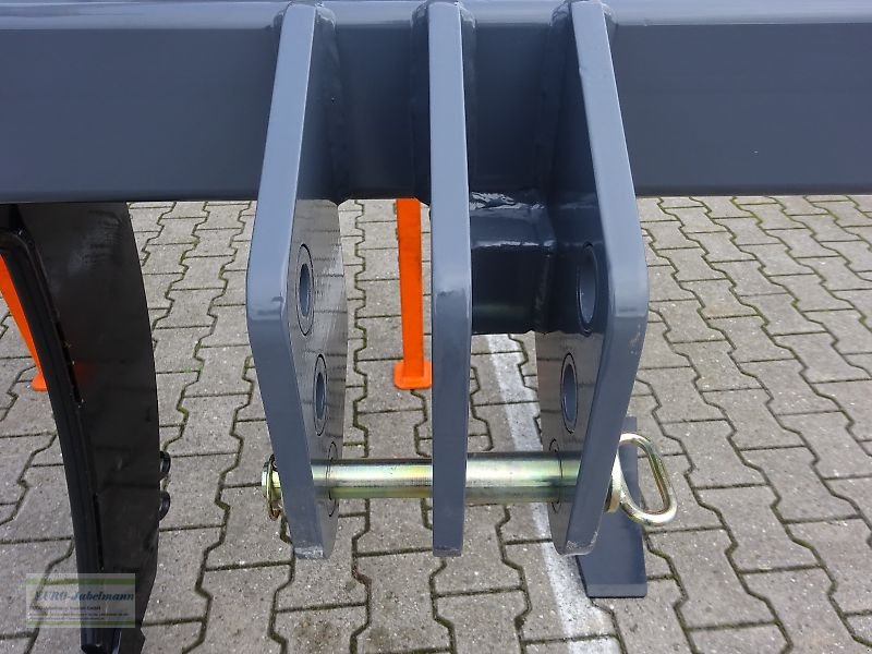 Tiefenlockerer tipa EURO-Jabelmann Tiefenlockerer MGX 3000 Vario mit 4 Zinken (Optional mit 5 Zinken, Optional mit Rohrstabwalze Ø620mm), Neumaschine u Itterbeck (Slika 15)