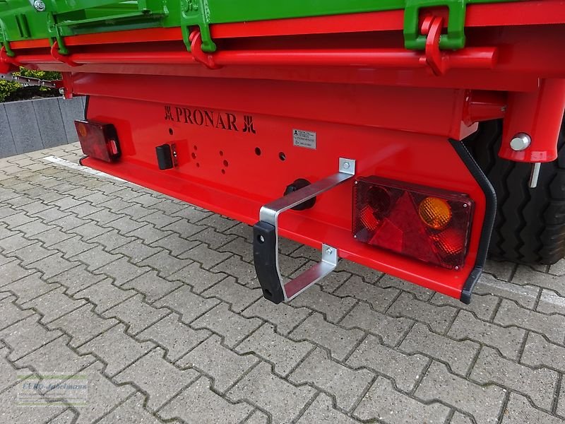 Kipper типа PRONAR T 654/2, (6 to. z.GG.), Ein-Achs-Dreiseitenkipper, Einachskipper, Kipperanhänger, Einachser Kipper, Landwirtschaftlicher Kipper, Neumaschine в Itterbeck (Фотография 13)