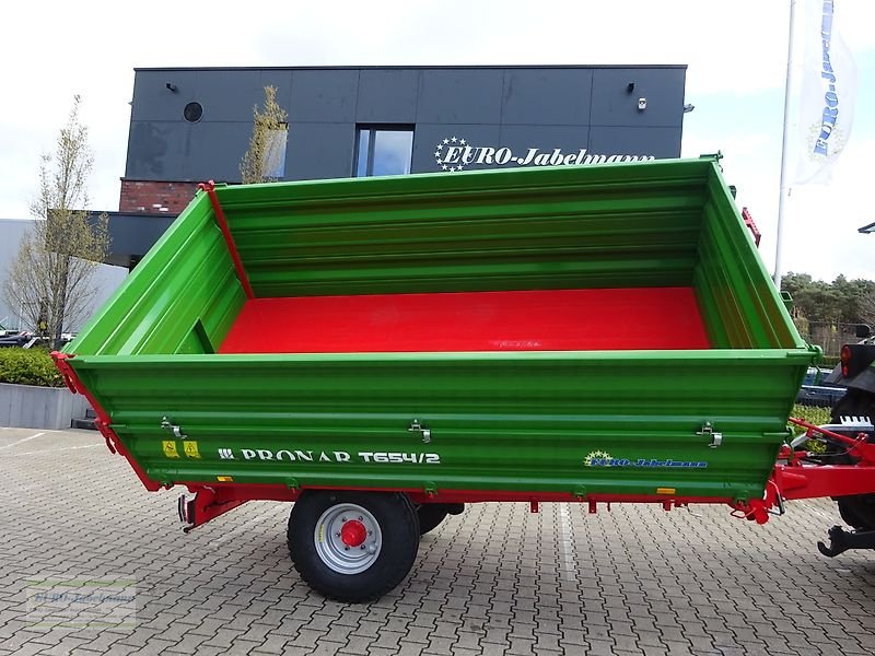 Kipper типа PRONAR T 654/2, (6 to. z.GG.), Ein-Achs-Dreiseitenkipper, Einachskipper, Kipperanhänger, Einachser Kipper, Landwirtschaftlicher Kipper, Neumaschine в Itterbeck (Фотография 22)