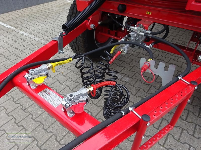 Kipper of the type PRONAR Anhänger Zweiachsdreiseitenkipper PT 610, 14,2 t, NEU, Neumaschine in Itterbeck (Picture 16)