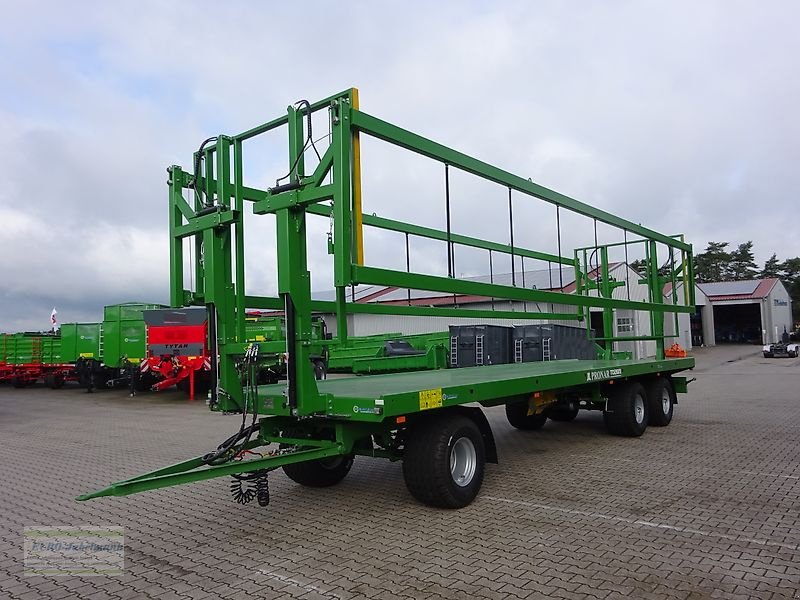 Ballentransportwagen typu PRONAR 3-achs Ballenwagen TO 26 M einschl.  hydr. Ladungssicherung, 18 to, NEU, Neumaschine v Itterbeck (Obrázek 3)