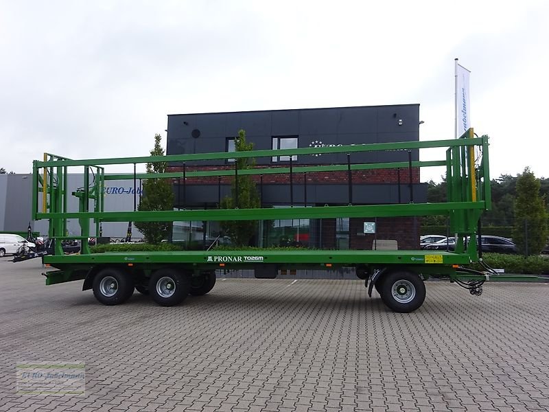 Ballentransportwagen typu PRONAR 3-achs Ballenwagen TO 26 M einschl.  hydr. Ladungssicherung, 18 to, NEU, Neumaschine v Itterbeck (Obrázek 14)