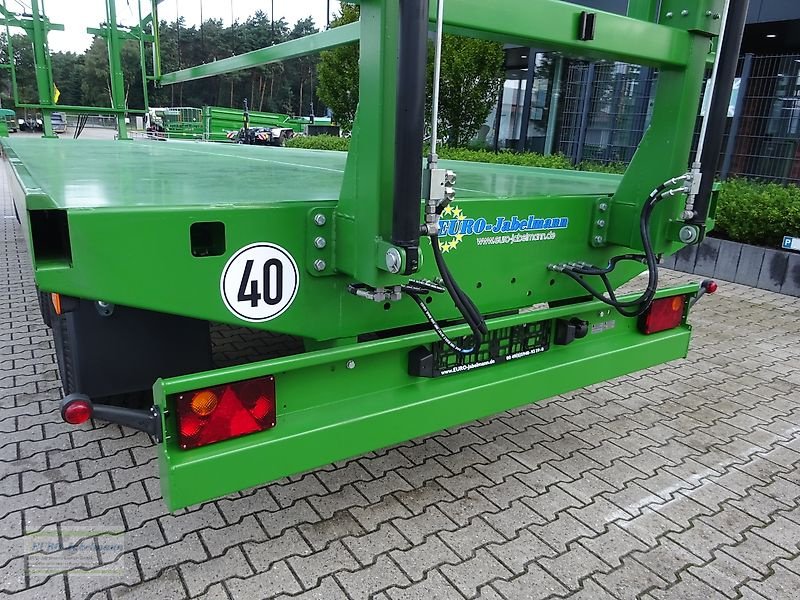 Ballentransportwagen typu PRONAR 3-achs Ballenwagen TO 26 M einschl.  hydr. Ladungssicherung, 18 to, NEU, Neumaschine v Itterbeck (Obrázek 15)