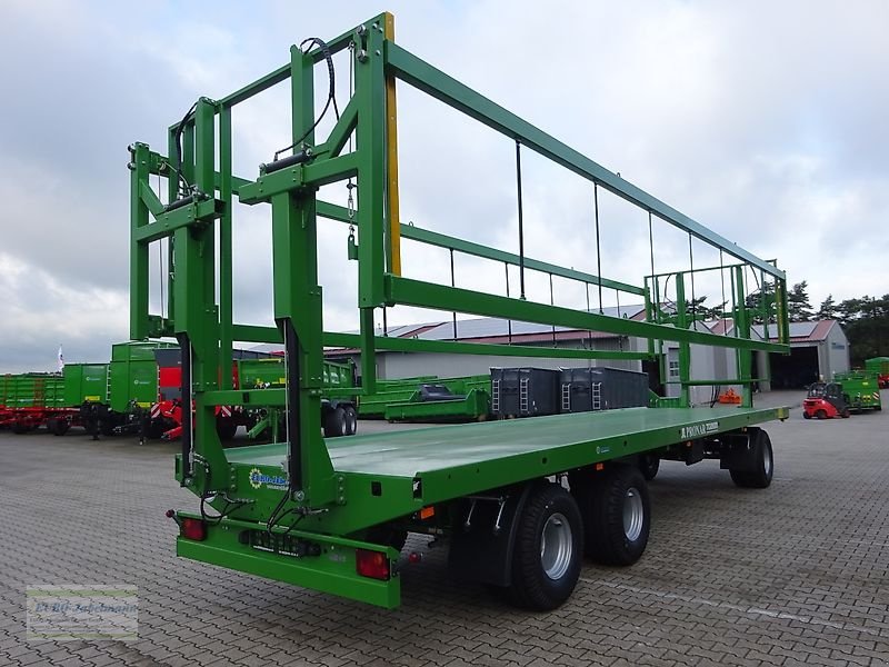 Ballentransportwagen typu PRONAR 3-achs Ballenwagen TO 26 M einschl.  hydr. Ladungssicherung, 18 to, NEU, Neumaschine v Itterbeck (Obrázek 11)