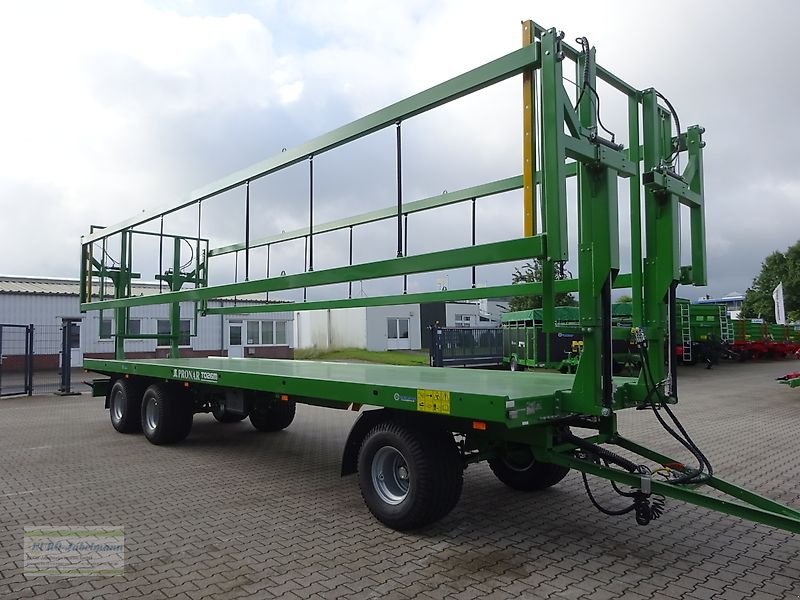 Ballentransportwagen typu PRONAR 3-achs Ballenwagen TO 26 M einschl.  hydr. Ladungssicherung, 18 to, NEU, Neumaschine v Itterbeck (Obrázek 13)