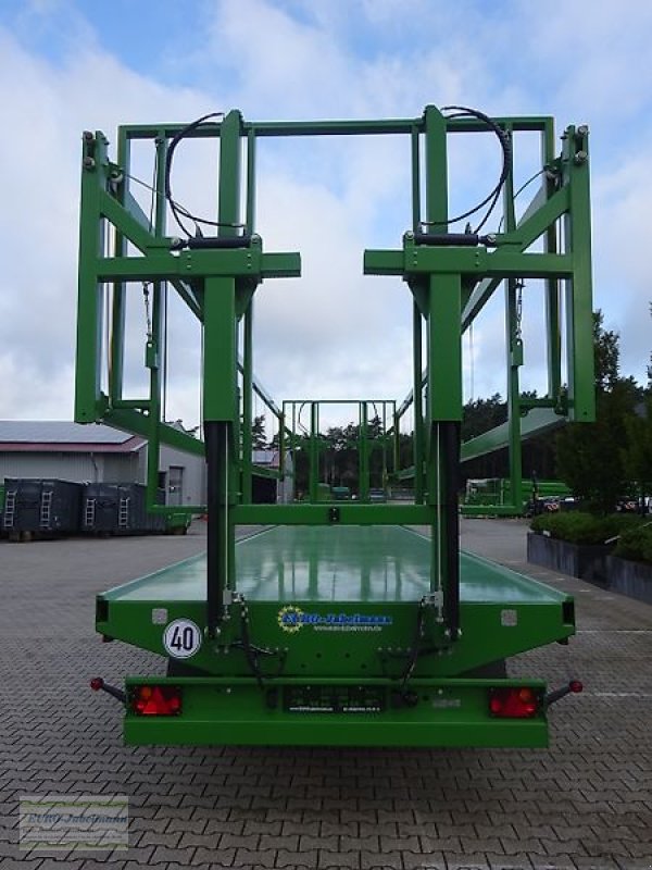Ballentransportwagen typu PRONAR 3-achs Ballenwagen TO 26 M einschl.  hydr. Ladungssicherung, 18 to, NEU, Neumaschine v Itterbeck (Obrázek 7)