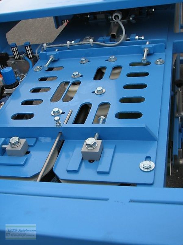 Lagertechnik of the type EURO-Jabelmann Nähautomaten - Nähstraßen NA 135, NEU, Neumaschine in Itterbeck (Picture 19)