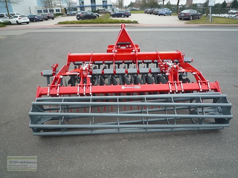 Kurzscheibenegge des Typs Unia UNIA-Kurzscheibenegge Ares XL 3,00 m, Ø560mm Scheiben, Rohrstabwalze Ø600 mm, Neumaschine in Itterbeck (Bild 4)