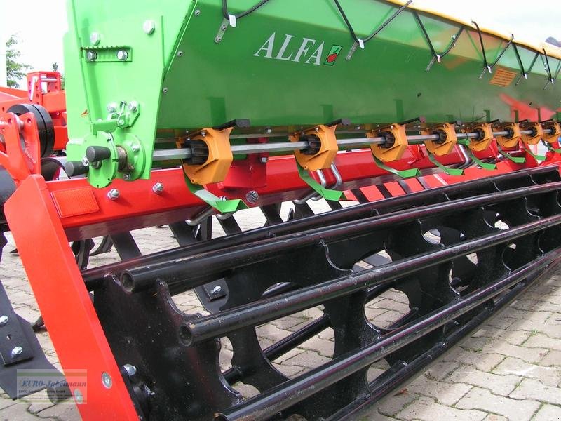 Drillmaschinenkombination του τύπου Unia Zwischenfruchtdrillmaschine, Alfa, 3,00 m, 8 Reihen, NEU, Neumaschine σε Itterbeck (Φωτογραφία 15)
