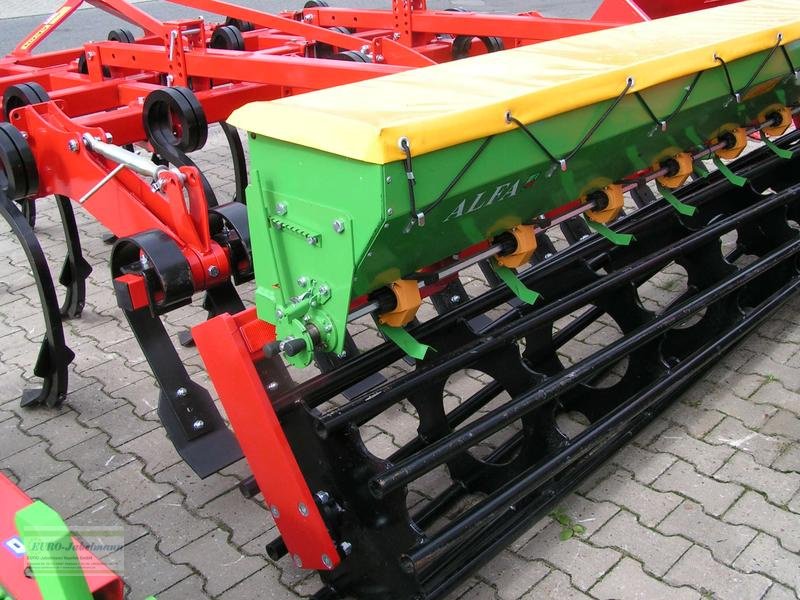 Drillmaschinenkombination of the type Unia Zwischenfruchtdrillmaschine, Alfa, 3,00 m, 8 Reihen, NEU, Neumaschine in Itterbeck (Picture 16)