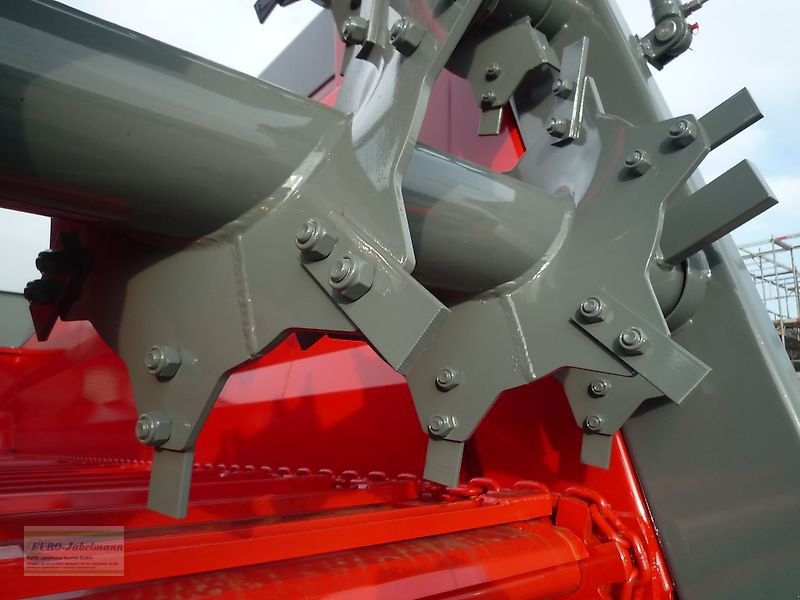 Dungstreuer от тип Unia Stalldungstreuer, Miststreuer, Tytan 24 Überjährige Ausstellungsmaschine, Gebrauchtmaschine в Itterbeck (Снимка 10)