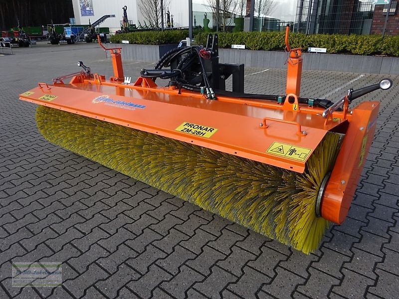 Kehrmaschine typu PRONAR Kehrmaschine ZM-28H, 2800 mm, 650 mm Ø, NEU, Neumaschine v Itterbeck (Obrázek 1)