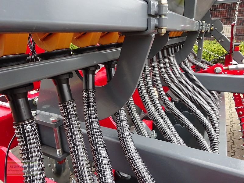 Drillmaschinenkombination of the type Unia Zwischenfruchtdrillmaschine, Alfa 3,00 m, 25 Reihen, NEU, Neumaschine in Itterbeck (Picture 11)