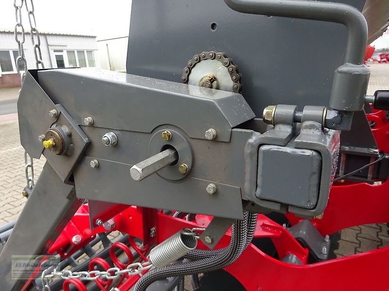 Drillmaschinenkombination of the type Unia Zwischenfruchtdrillmaschine, Alfa 3,00 m, 25 Reihen, NEU, Neumaschine in Itterbeck (Picture 13)