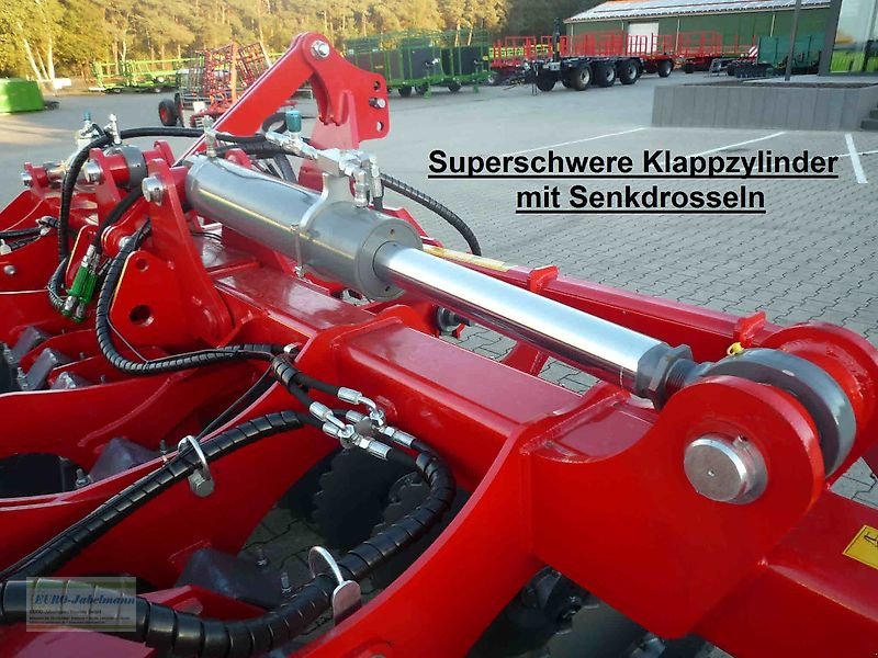 Kurzscheibenegge Türe ait Unia Kurzscheibenegge Ares XL, 6,00 m, 560 mm Scheiben, Rohrstabwalze 600 mm, Neumaschine içinde Itterbeck (resim 15)