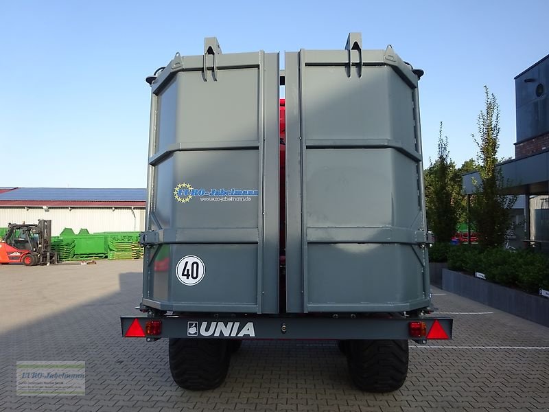 Dungstreuer of the type Unia Unia Stalldungstreuer, Miststreuer, Tytan 13 TD, Tandem, Neumaschine in Itterbeck (Picture 4)