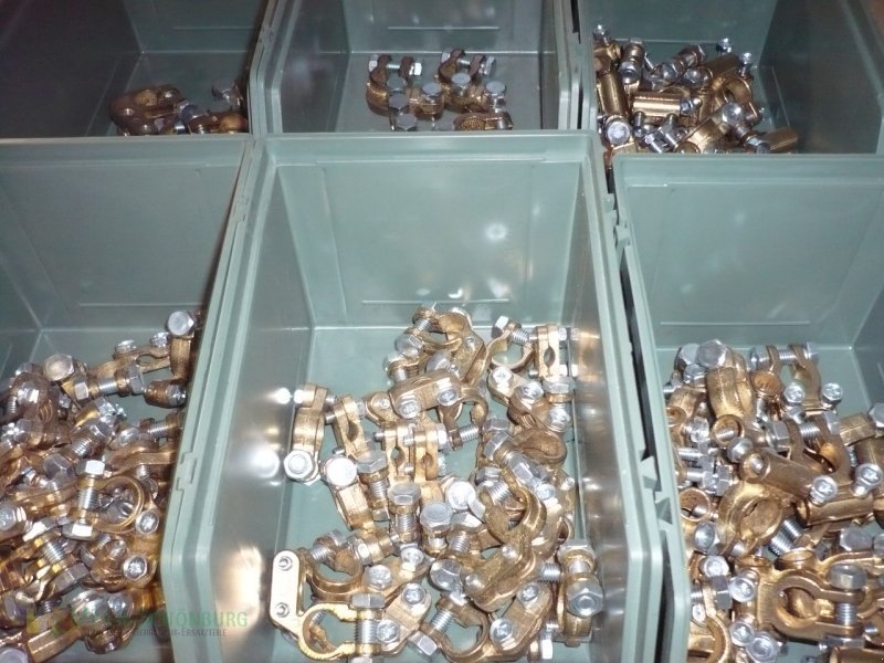 Traktor от тип John Deere Neu & Gebrauchtteile, Gebrauchtmaschine в Pocking (Снимка 2)