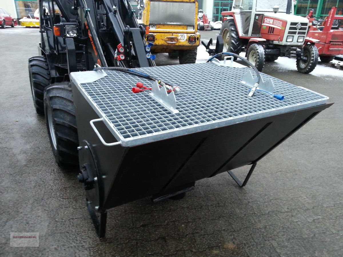 Frontladerzubehör of the type Dominator Betonmischerschaufel BMS 1300, Neumaschine in Tarsdorf (Picture 2)