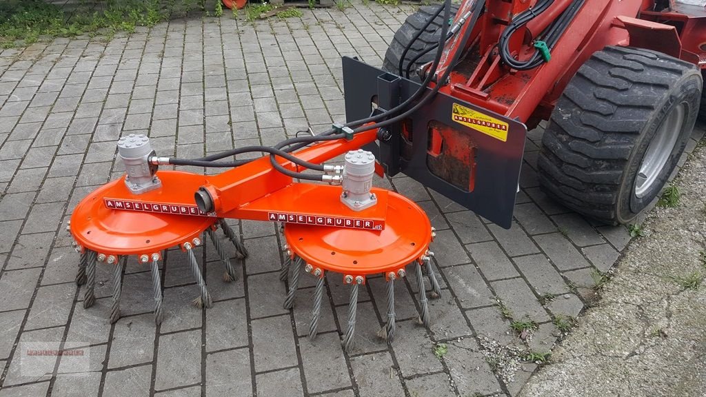 Hoflader typu Fuchs Wildkrautbesen 1300 DUO für Hoflader NEU!, Gebrauchtmaschine v Tarsdorf (Obrázek 6)
