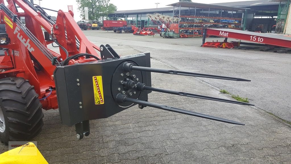 Frontladerzubehör of the type Dominator Ballenabwickler PRO mit Euroaufnahme & Dreipunkt, Neumaschine in Tarsdorf (Picture 1)