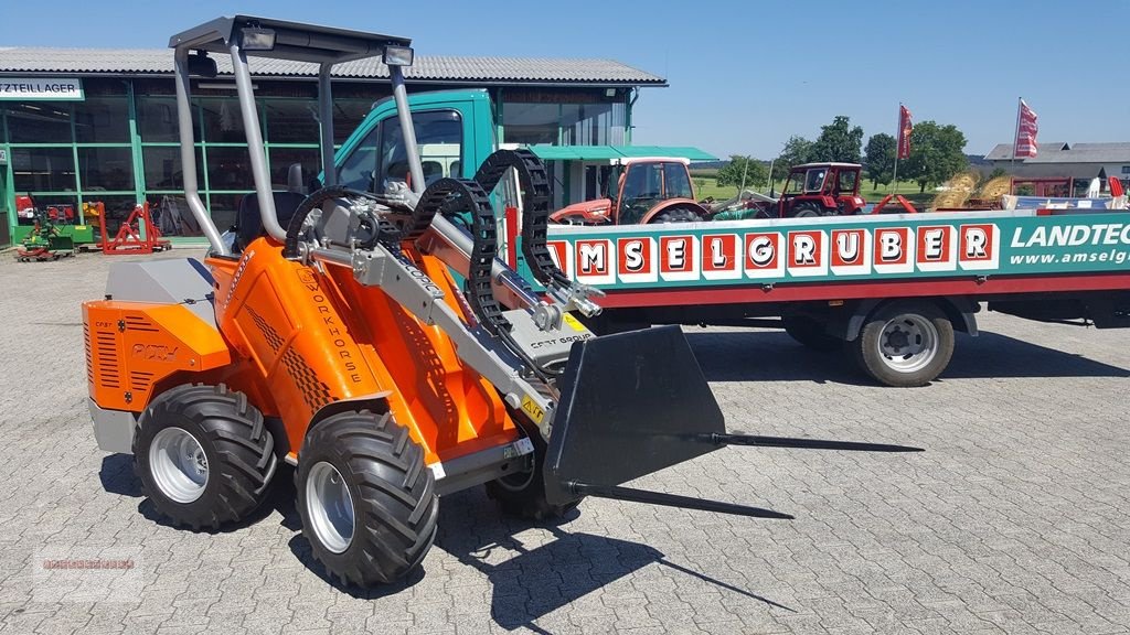 Hoflader of the type Cast Group Ballenspieß für Avant, Pixy, Multione uvm., Neumaschine in Tarsdorf (Picture 8)