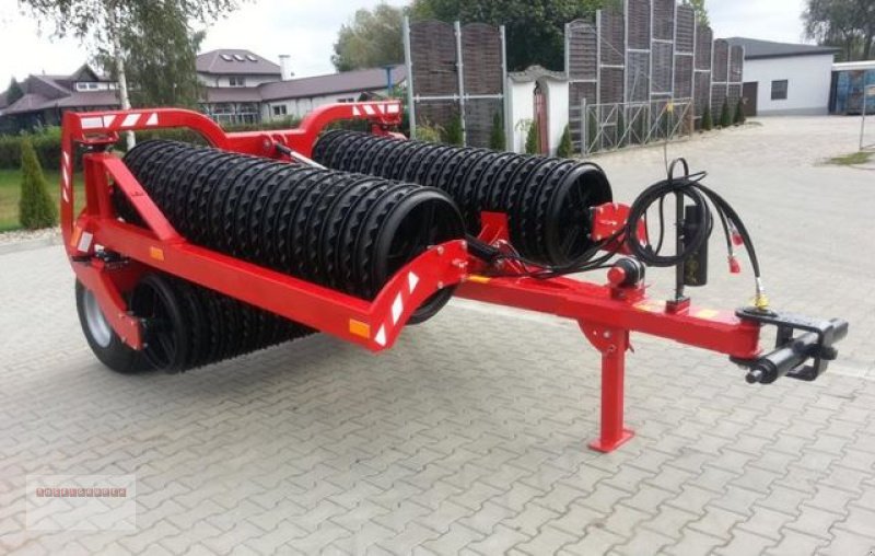 Packer & Walze от тип Dominator Cambridgwalze Jumbos mit 3 Zyl. NEU AKTION, Gebrauchtmaschine в Tarsdorf (Снимка 1)