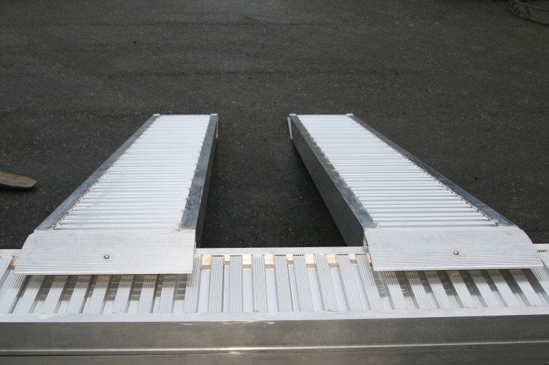 Sonstige Transporttechnik Türe ait Sonstige Aluauffahrrampe 30/40 Alurampe Rampe, Neumaschine içinde Petting (resim 4)