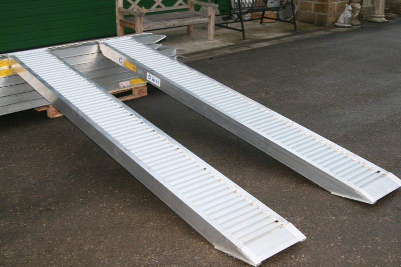 Sonstige Transporttechnik типа Sonstige Auffahrrampe 35/35 Alurampe Rampe, Neumaschine в Petting (Фотография 1)