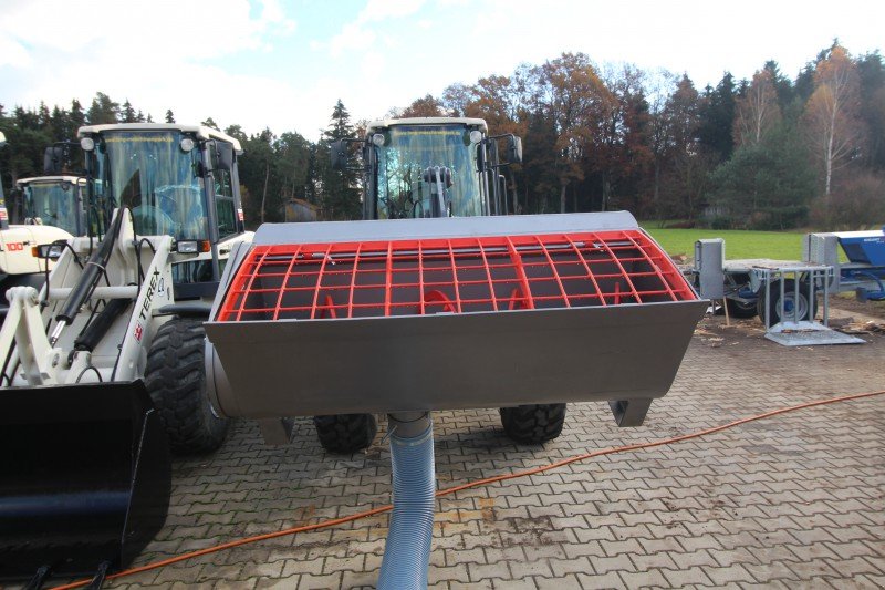 Sonstige Bagger & Lader of the type Terex Betonmischschaufel MZB 450 für Terex TL 80 TL 100, Neumaschine in Petting (Picture 3)