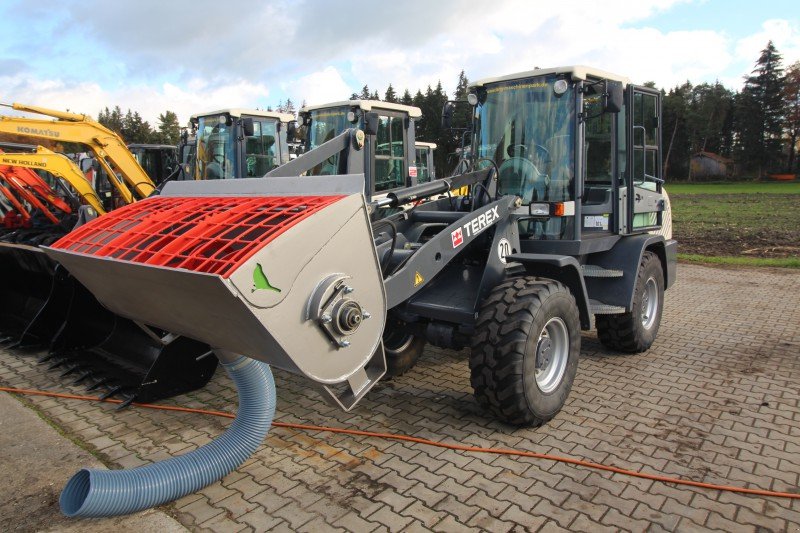 Sonstige Bagger & Lader of the type Terex Betonmischschaufel MZB 450 für Terex TL 80 TL 100, Neumaschine in Petting (Picture 2)
