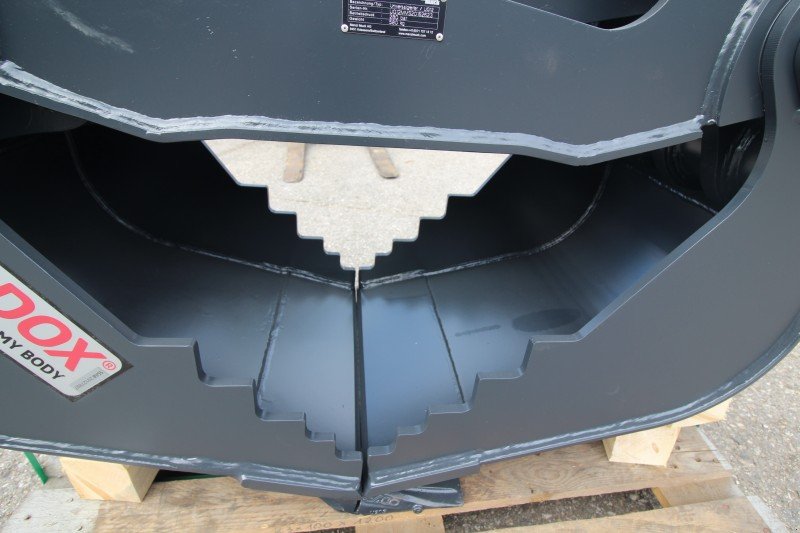 Greifer типа Sonstige Menzi Muck UG 12 Universalgreifer Sortiergreifer, Neumaschine в Petting (Фотография 10)