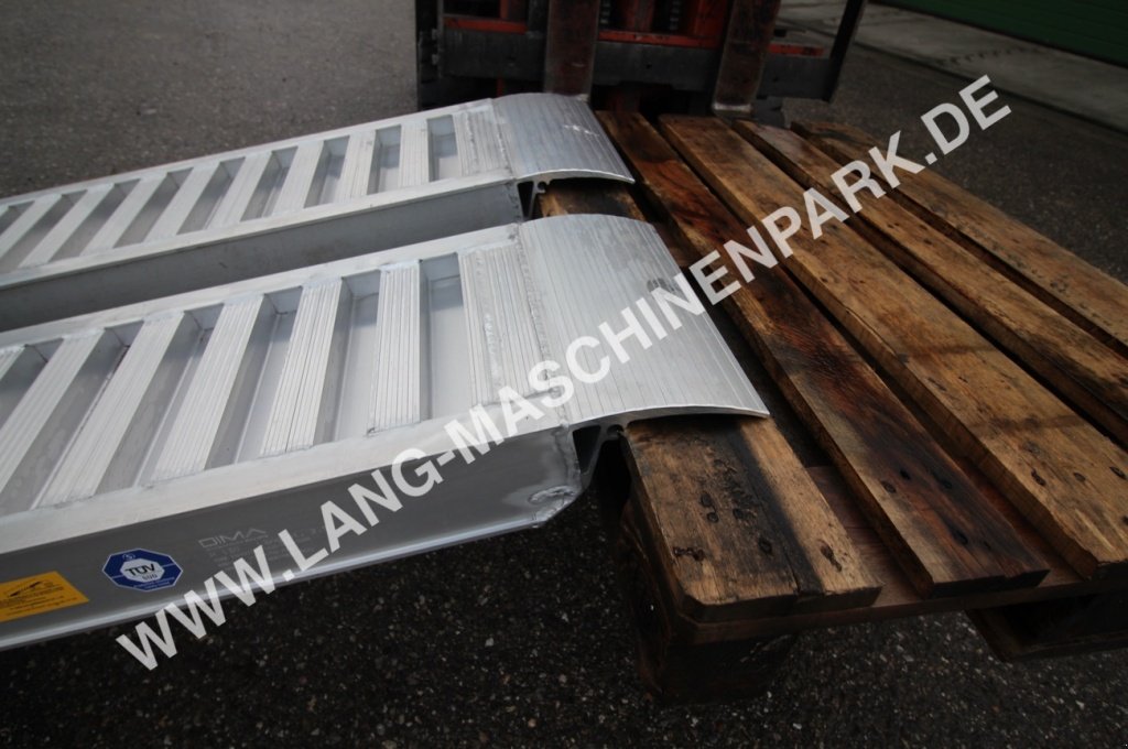 Sonstige Transporttechnik του τύπου DIMA Alurampe Auffahrrampe Rampe Verladeschiene Modell 25/50, Neumaschine σε Petting (Φωτογραφία 3)