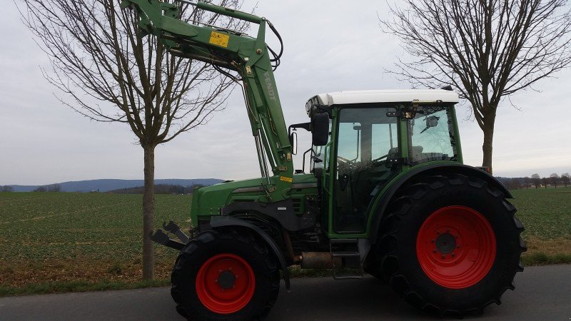 Traktor of the type Fendt Suche Fendt der Serie 200 bis 211, Gebrauchtmaschine in Reuth (Picture 19)