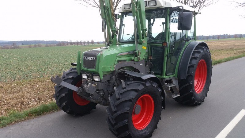Traktor типа Fendt Suche Fendt der Serie 200 bis 211, Gebrauchtmaschine в Reuth (Фотография 2)