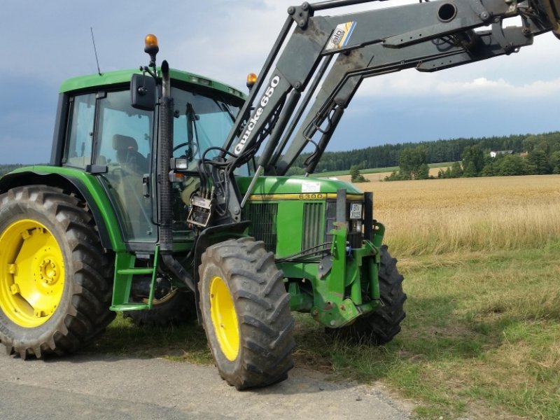 Traktor des Typs John Deere 6300 Power Quad,Druckluft,Frontlader,Fhy,neue Reifen,Schaufel u. Pal.Gabel, Gebrauchtmaschine in Reuth (Bild 1)