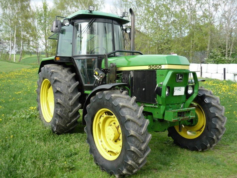John Deere 3050 Tractor