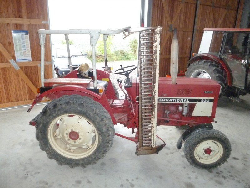 IHC IHC 433 Traktor - technikboerse.com