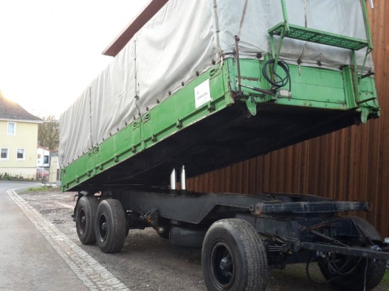 Kässbohrer Dreiachser Anhänger - technikboerse.com